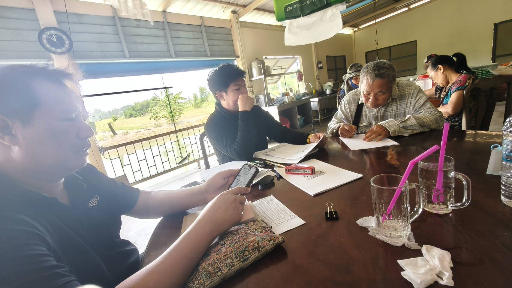 title - ส.ป.ก. ดำเนินการให้บริการ สนันสนุนสินเชื่่อเงินกองทุนการปฏิรูปที่ดินเพื่อเกษตรกรรม เพื่อเป็นแหล่งเงินทุนดอกเบี้ยต่ำ ใช้ในการเพาะปลูกทำนารอบฤดูกาลใหม่ และให้คำปรึกษาในการบริหารเงินทุนสินเชื่อฯ