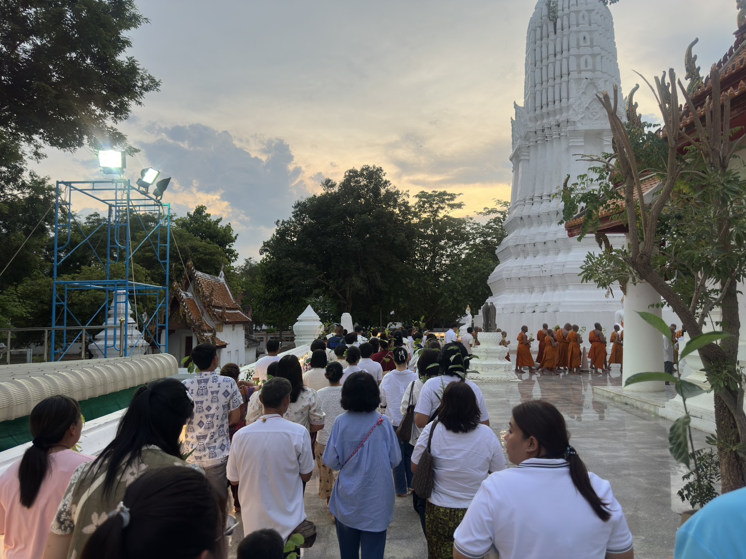 title - ส.ป.ก.พระนครศรีอยุธยา เข้าร่วมงานวันสำคัญทางพระพุทธศาสนา เนื่องในวันวิสาขบูชา ประจำปีงบประมาณ พ.ศ.๒๕๖๙ (เวียนเทียน) โ