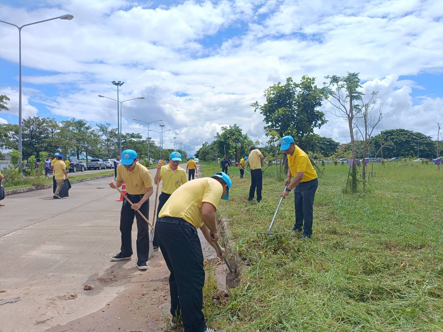 title - สำนักการปฏิรูปที่ดินจังหวัดบึงกาฬ เข้าร่วมกิจกรรมจิตอาสาพัฒนาปรับปรุงภูมิทัศน์
