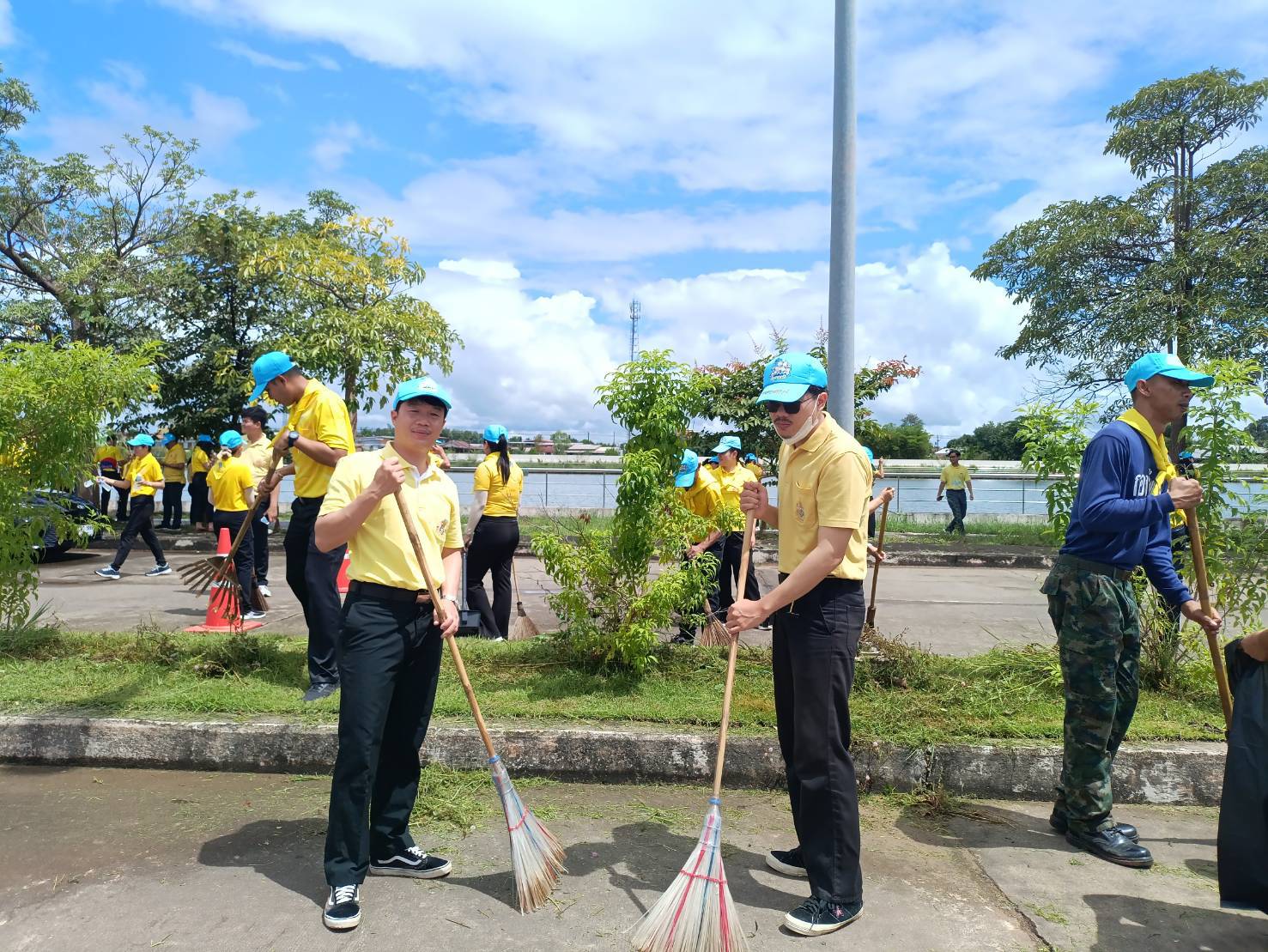 title - สำนักการปฏิรูปที่ดินจังหวัดบึงกาฬ เข้าร่วมกิจกรรมจิตอาสาพัฒนาปรับปรุงภูมิทัศน์
