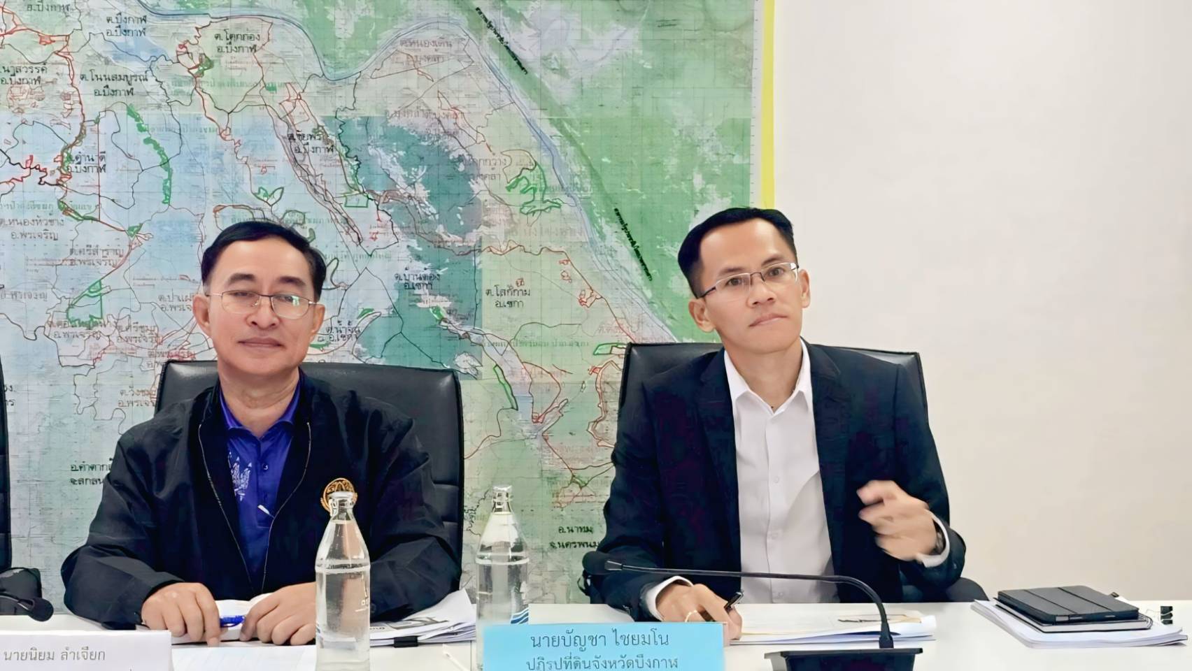 title - นายกฤตวิทย์ พิมพ์ทองงาม ผู้ตรวจราชการกรม สำนักงานการปฏิรูปที่ดินเพื่อเกษตรกรรม เข้าร่วมประชุมตรวจติดตามความก้าวหน้าผลการดำเนินงานตามแผนการตรวจราชการ ประจำปีงบประมาณ พ.ศ. 2569 รอบที่ 1 ส.ป.ก.บึงกาฬ