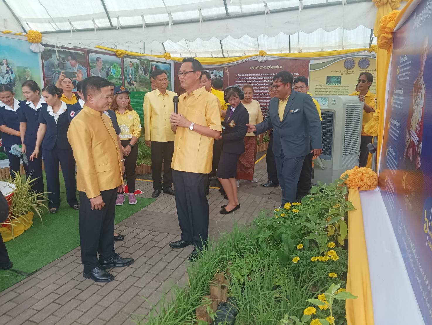 ปฏิรูปที่ดินจังหวัดบุรีรัมย์ ร่วมจัดนิทรรศการกิจกรรมเทิดพระเกียรติ และถวายเป็นพระราชกุศล พระบาทสมเด็จพระบรมชนกาธิเบศร มหาภูมิพลอดุลเดชมหาราช บรมนาถบพิตร 