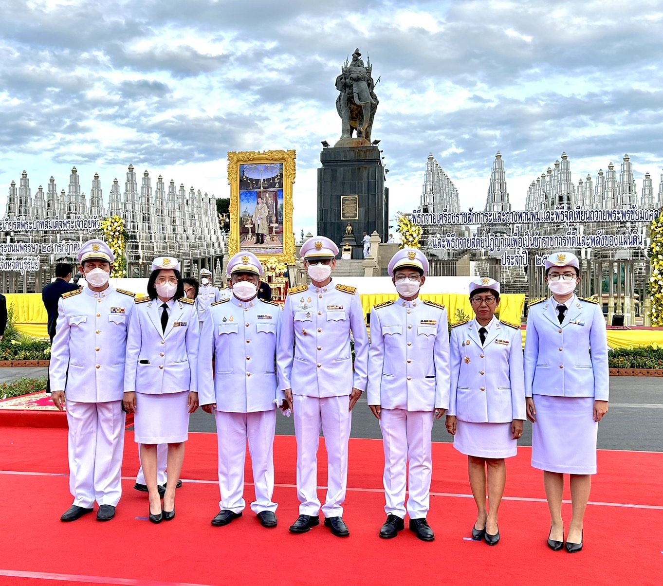 ปฏิรูปที่ดินจังหวัดบุรีรัมย์ นำเจ้าหน้าที่สำนักงานการปฏิรูปที่ดินจังหวัดบุรีรัมย์ (ส.ป.ก.บุรีรัมย์) ร่วมพิธีถวายเครื่องราชสักการะและวางพานพุ่ม และพีธีจุดเทียนถวายพระพรชัยมงคล  เนื่องในโอกาศวันเฉลิมพระชนพรรษา 28 กรกฎาคม 2566