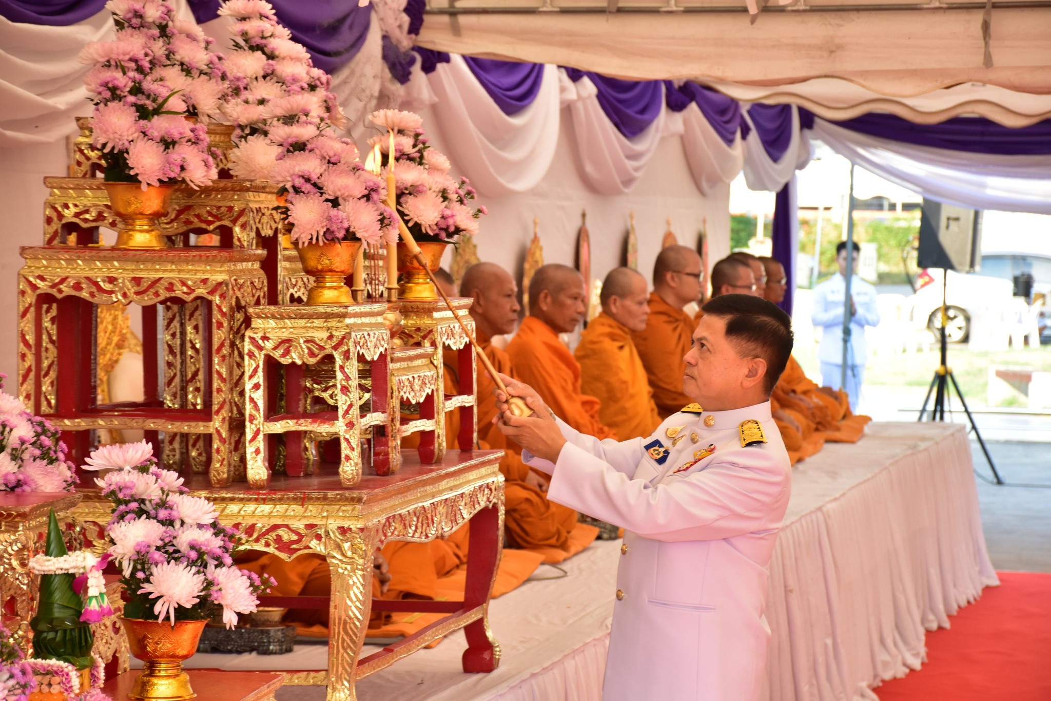 ปฏิรูปที่ดินจังหวัดบุรีรัมย์ นำเจ้าหน้าที่ ส.ป.ก.บุรีรัมย์ ร่วมพิธีทำบุญตักบาตรถวายพระราชกุศล เนื่องในวันคล้ายวันพระราชสมภพ สมเด็จพระกนิษฐาธิราชเจ้า กรมสมเด็จพระเทพรัตนราชสุดาฯ สยามบรมราชกุมารี (ข่าวแชร์)