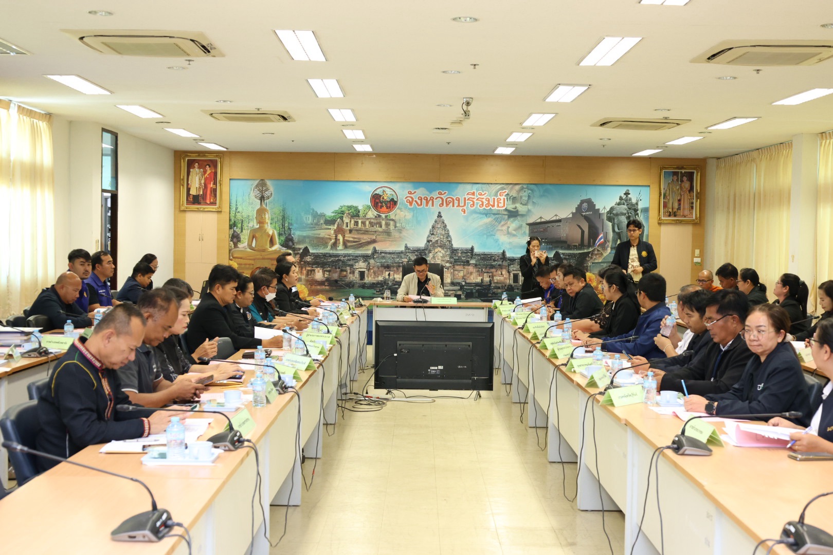 วันศุกร์ที่ 19 ธันวาคม 2568 เวลา 13.00 น. สำนักงานการปฏิรูปที่ดินจังหวัดบุรีรัมย์ (ส.ป.ก.บุรีรัมย์) จัดการประชุมคณะกรรมการปฏิรูปที่ดินจังหวัดบุรีรัมย์ (คปจ.บุรีรัมย์) ครั้งที่ 5/2568