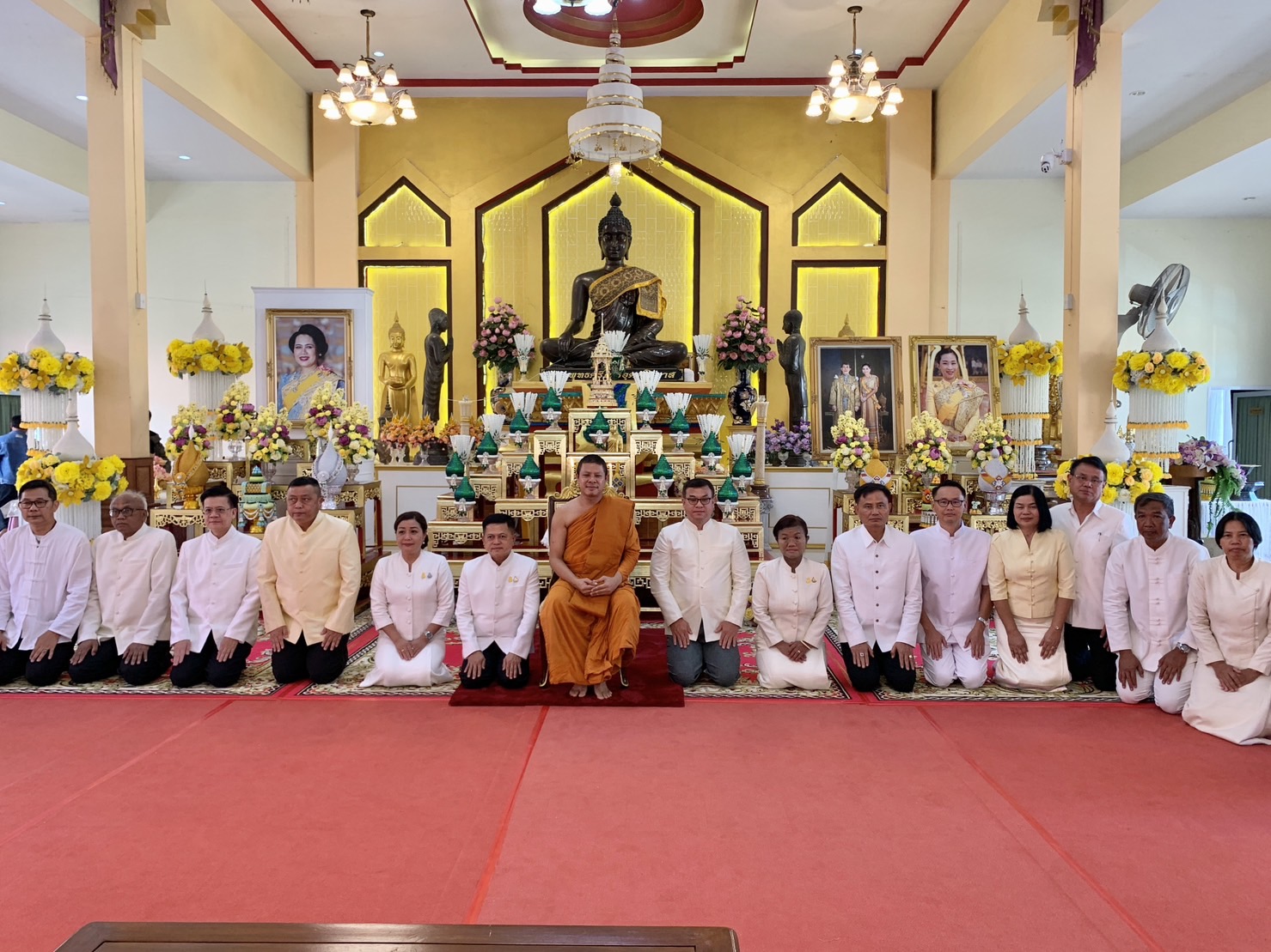 ปฏิรูปที่ดินจังหวัดบุรีรัมย์ร่วมพิธีเจริญพระพุทธมนต์เฉลิมพระเกียรติถวายพระพรชัยมงคล แด่ พระบาทสมเด็จพระเจ้าอยู่หัว สมเด็จพระนางเจ้าสิริกิติ์ พระบรมราชินีนาถ พระบรมราชชนนีพันปีหลวง สมเด็จพระนางเจ้าฯ พระบรมราชินี และสมเด็จพระเจ้าลูกเธอ เจ้าฟ้าพัชรกิตติยาภา นเรนทิราเทพยวดี กรมหลวงราชสาริณีสิริพัชร มหาวัชรราชธิดา