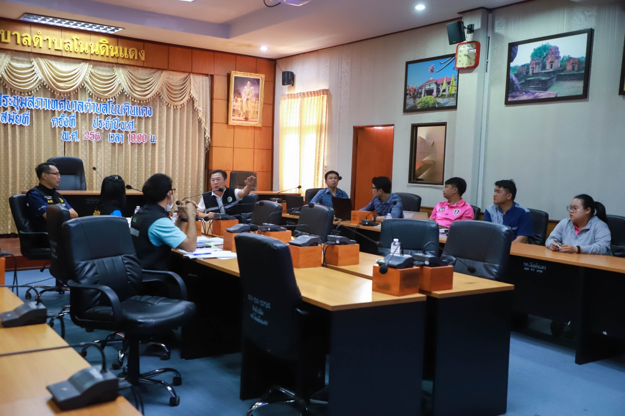 ส.ป.ก.บุรีรัมย์ ประชุมเรื่องการขออนุญาตใช้ประโยชน์ที่ดินในเขตปฏิรูปที่ดิน