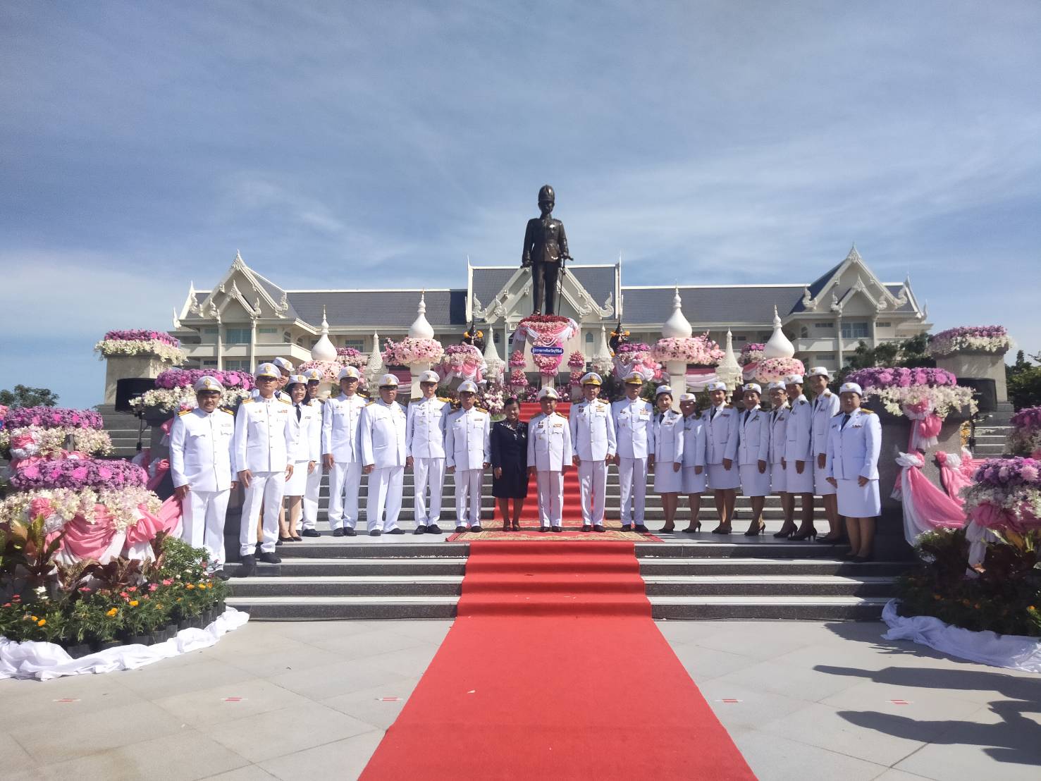 ปฏิรูปที่ดินจังหวัดบุรีรัมย์ ร่วมรัฐพิธีวันปิยมหาราช (วันคล้ายวันสวรรคตพระบาทสมเด็จพระจุลจอมเกล้าเจ้าอยู่หัว) จังหวัดบุรีรัมย์