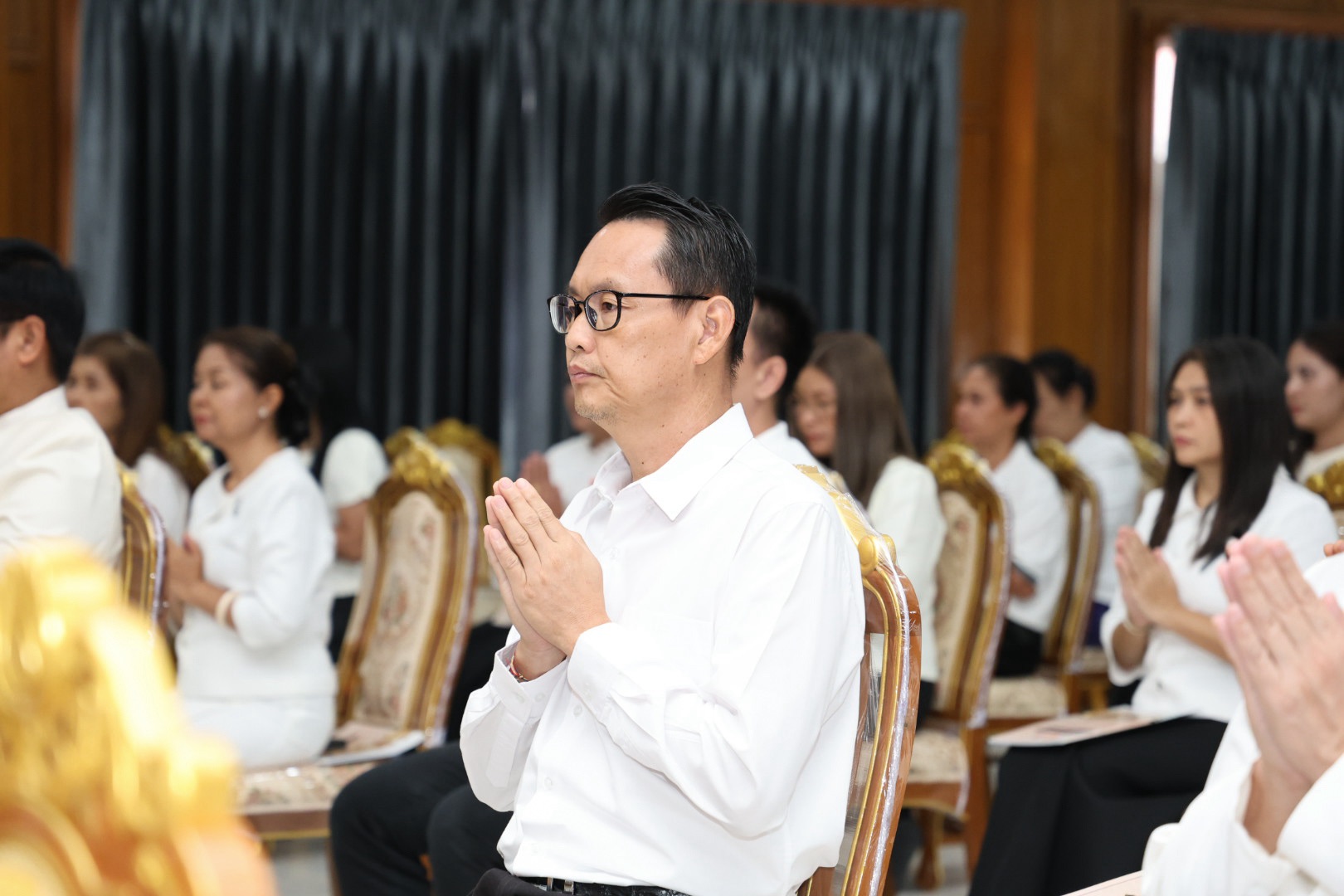 title - วันที่ 27 กรกฎาคม 2569 เวลา 13.00 น. นายประเสริฐ กาญจนเกียรติกุล ปฏิรูปที่ดินจังหวัดบุรีรัมย์ พร้อมด้วยเจ้าหน้าที่ ส.ป.ก.บุรีรัมย์ ร่วมพิธีเจริญพระพุทธมนต์เจริญจิตภาวนาเพื่อถวายพระพรชัยมงคลแด่พระบาทสมเด็จพระวชิรเกล้าเจ้าอยู่หัว เนื่องในวันเฉลิมพระชนมพรรษา 28 กรกฎาคม 2569