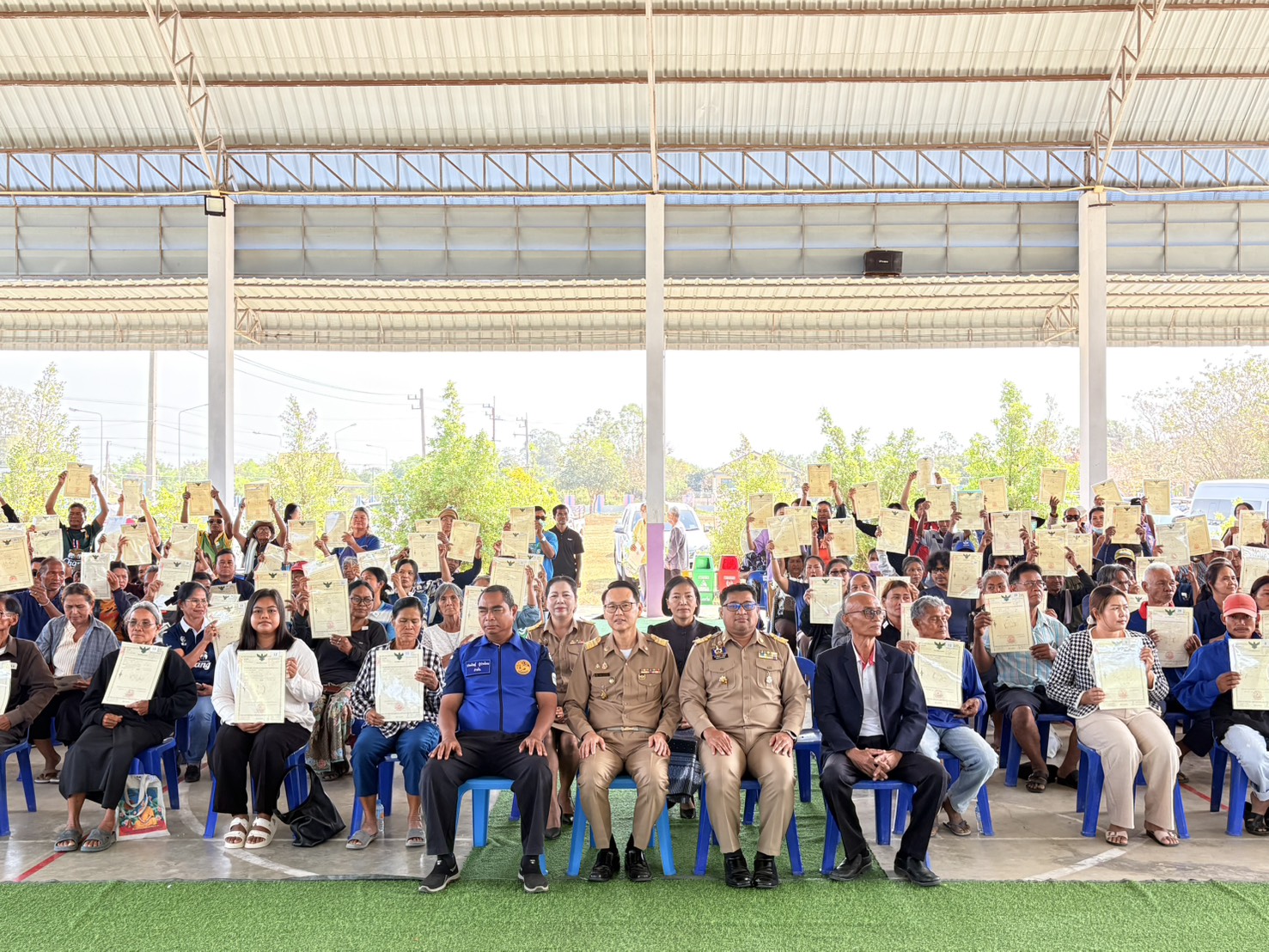 วันที่ 9 กุมภาพันธ์ 2569 ส.ป.ก.บุรีรัมย์ จัดกิจกรรมมอบโฉนดเพื่อการเกษตรพื้นที่อำเภอประโคนชัย จังหวัดบุรีรัมย์