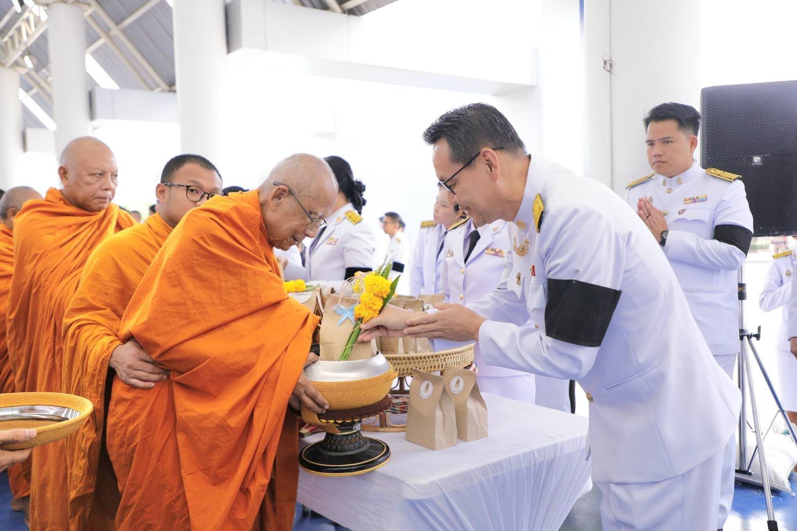 title - วันเสาร์ที่ 25 เมษายน 2569 เวลา 07.00 น. นายประเสริฐ กาญจนเกียรติกุล ปฏิรูปที่ดินจังหวัดบุรีรัมย์ พร้อมเจ้าหน้าที่ ส.ป.ก.บุรีรัมย์ ร่วมรัฐพิธีวันที่ระลึกคล้ายวันสวรรคต 