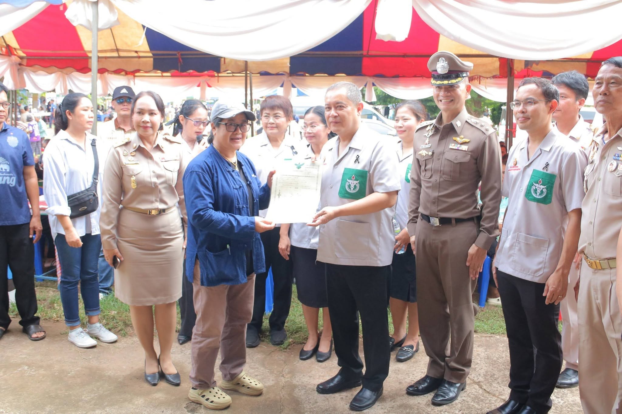 title - วันที่ 21 ตุลาคม 2569 นายประเสริฐ กาญจนเกียรติกุล ปฏิรูปที่ดินจังหวัดบุรีรัมย์ ได้มอบหมายให้เจ้าหน้าที่ ส.ป.ก.บุรีรัมย์ ร่วมออกหน่วยแพทย์อาสา สมเด็จพระศรีนครินทราบรมราชชนนี (พอ.สว) ภายใต้โครงการ 
