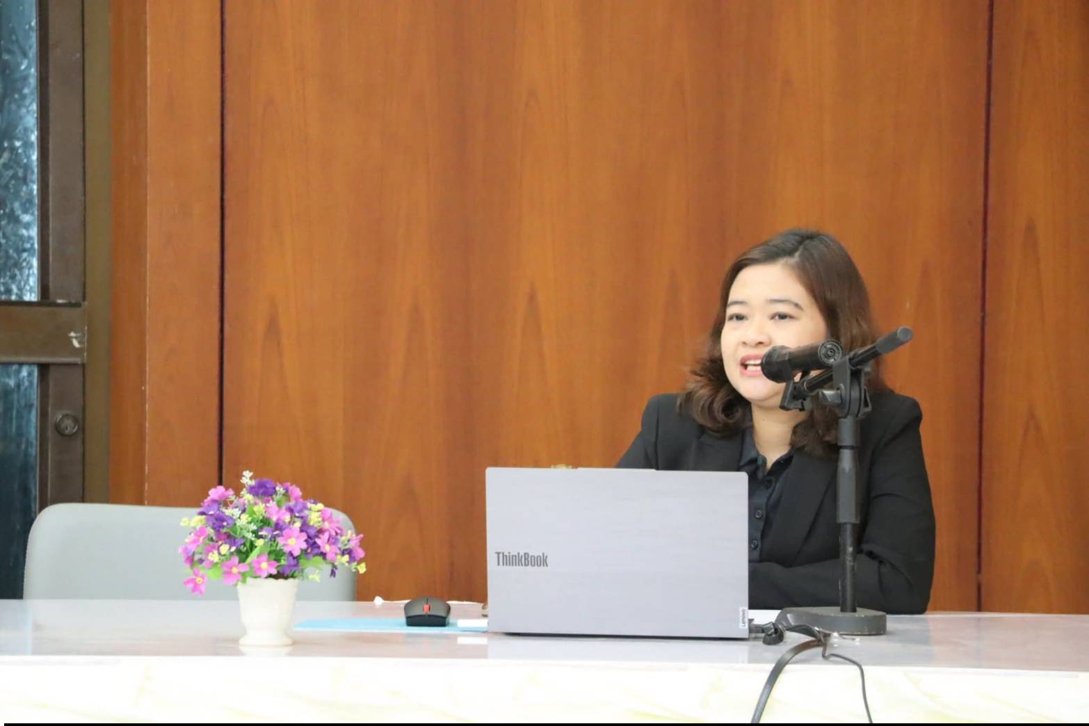 ผู้อำนวยการกลุ่มฝึกอบรมและการพัฒนาผลิตภัณฑ์ (ศพส.) ได้รับเชิญเป็นผู้บรรยายพิเศษ  ให้แก่ ข้าราชการใหม่ รุ่นที่ 10 หลักสูตร ต้นกล้าข้าราชการ ประจำปีงบประมาณ พ.ศ. 2569 ณ ห้องประชุมอาคาร 100 ปี ศูนย์ส่งเสริมและพัฒนาอาชีพเสริมนอกภาคการเกษตร