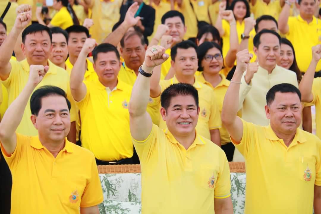 วันที่ 15 กรกฎาคม 2567 ร้อยเอก ธรรมนัส พรหมเผ่า รัฐมนตรีว่าการกระทรวงเกษตรและสหกรณ์ (รมว.กษ.) เป็นประธานเปิดงาน “โครงการมอบโฉนดเพื่อการเกษตร 72,000 ฉบับ เฉลิมพระเกียรติพระบาทสมเด็จพระเจ้าอยู่หัว เนื่องในโอกาสพระราชพิธีมหามงคล เฉลิมพระชนมพรรษา 6 รอบ 28 กรกฎาคม 2567”