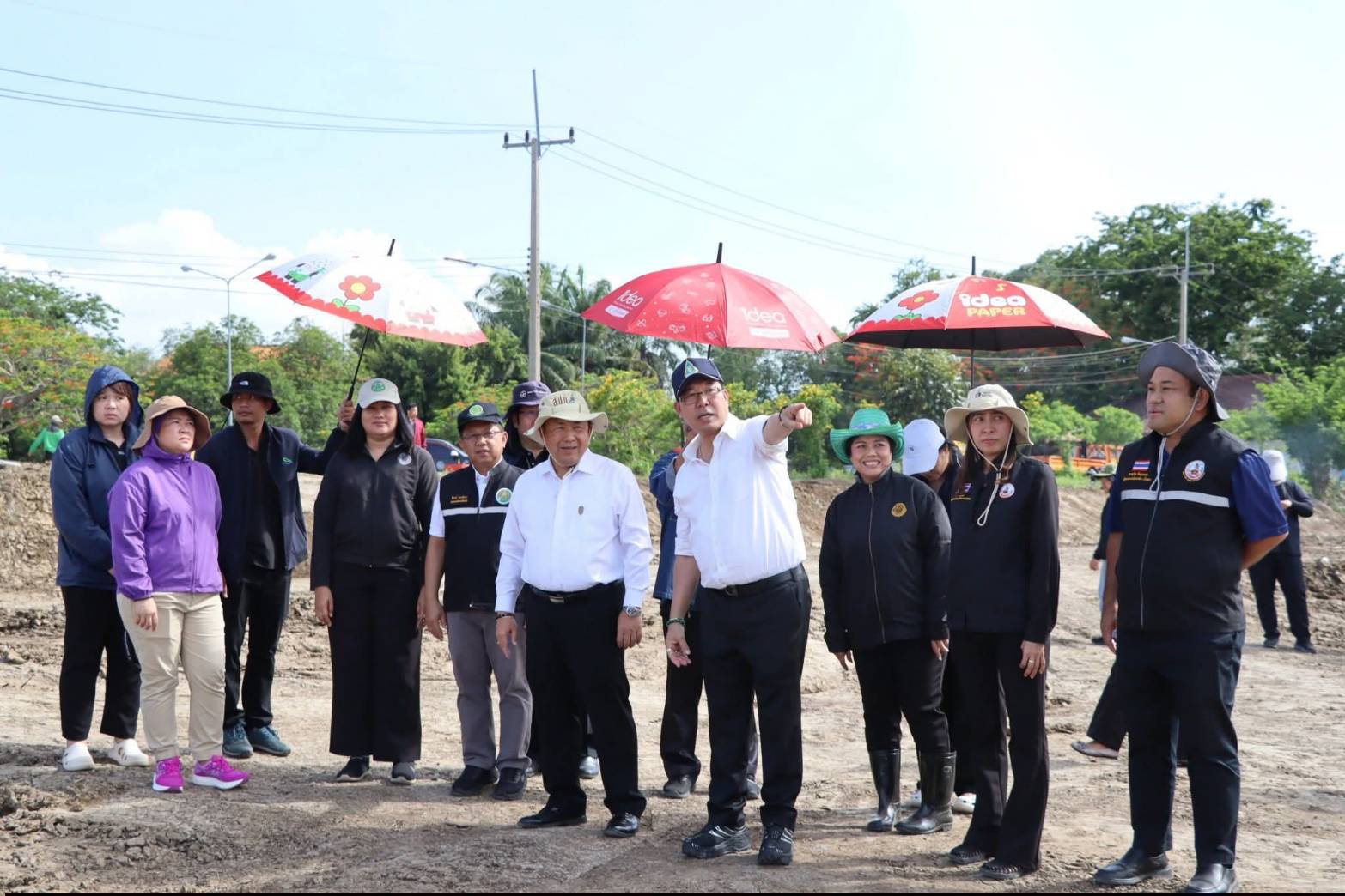 เลขาธิการสำนักงานการปฏิรูปที่ดินเพื่อเกษตรกรรม ลงพื้นที่ตรวจความพร้อมการจัดเตรียมงานกิจกรรมจิตอาสา กระทรวงเกษตรและสหกรณ์ เนื่องในโอกาสวันเฉลิมพระชนม์พรรษา สมเด็จพระนางเจ้าสุทิดา พัชรสุธาพิมลลักษณ พระบรมราชินี ในวันที่ 23 มิถุนายน 2569