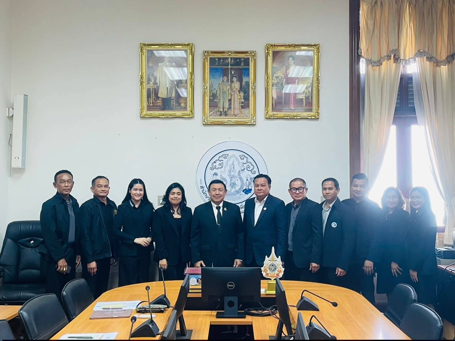 ส.ป.ก. ประชุมหารือแนวทางการทำความร่วมมือทางวิชาการร่วมกับสถาบันการเรียนรู้เพื่อปวงชน 