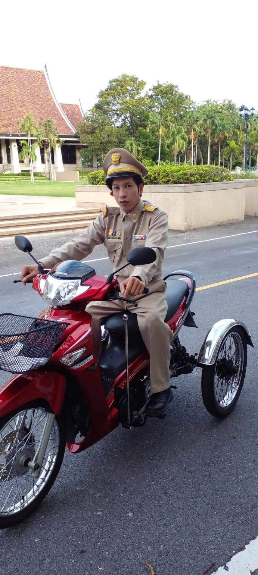ประชาสัมพันธ์ผลงานศิษย์เก่า ศพส. แผนกช่างเครื่องเรือนหวาย รุ่นที่ 59