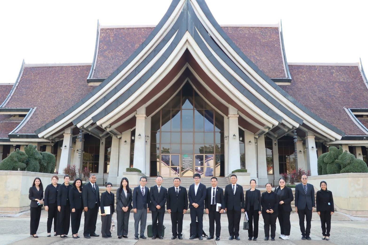 เลขาธิการ ส.ป.ก. ให้การต้อนรับ Dr. HAGIWARA Hideki, Counsellor (Deputy Director-General for Environment, Export and International Affairs Bureau) พร้อมคณะจากกระทรวงเกษตร ป่าไม้ และประมง ประเทศญี่ปุ่น
