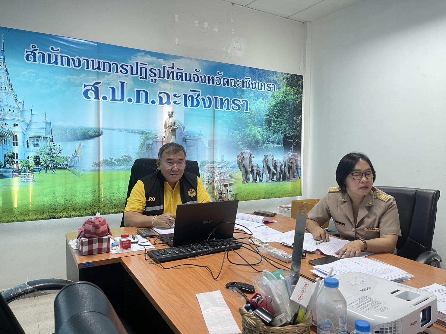 ส.ป.ก.ฉะเชิงเทรา เข้าร่วมประชุมตรวจติดตามการปฏิบัติราชการของส่วนราชการในสังกัดกระทรวงเกษตรและสหกรณ์ ตามแผนการตรวจราชการและการขับเคลื่อนแบบบูรณาการนระดับพื้นที่ของผู้ตรวจราชการสังกัดกระทรวงเกษตรและสหกรณ์ ประจำปีงบประมาณ พ.ศ. 2566 รอบที่ 1 เขตตรวจราชการที่ 8 