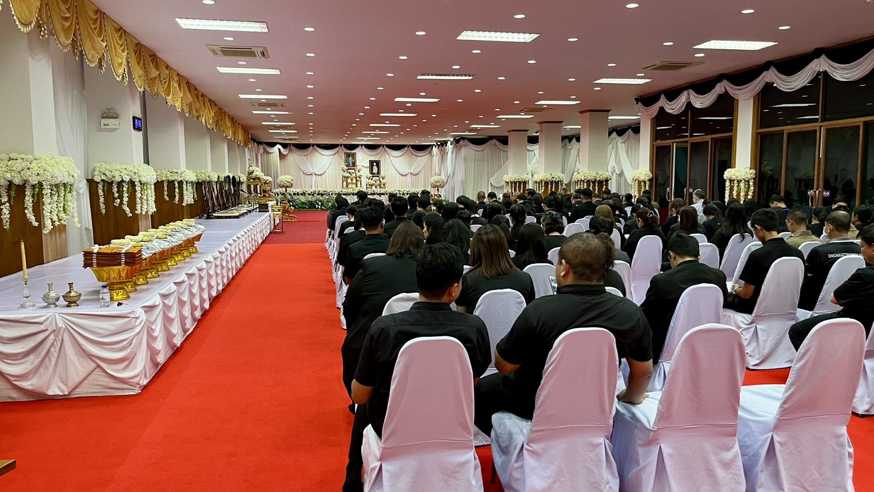 title - ส.ป.ก.ฉะเชิงเทรา ร่วมพิธีบำเพ็ญกุศลสวดพระอภิธรรมถวายพระราชกุศลแด่พระบรมศพ สมเด็จพระนางเจ้าสิริกิติ์ พระบรมราชินีนาถฯ และสมเด็จพระเจ้าลูกเธอ เจ้าฟ้าพัชรกิติยาภา นเรนทิราเทพยวดีฯ