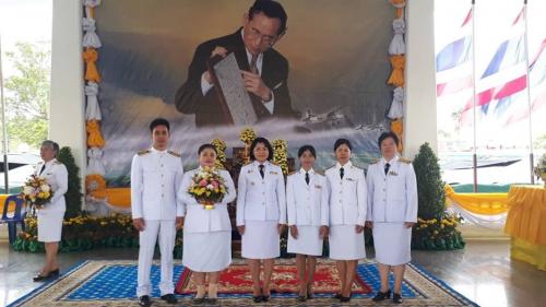 สำนักงานการปฏิรูปที่ดินจังหวัดฉะเชิงเทรา เข้าร่วมพิธีวางพานพุ่มดอกไม้สดถวายแด่ พระบาทสมเด็จพระบรมชนกาธิเบศร มหาภูมิพลอดุลยเดชมหาราช บรมนาถบพิตร เนื่องใน วันพระบิดาแห่งฝนหลวง  ประจำปี 2562 