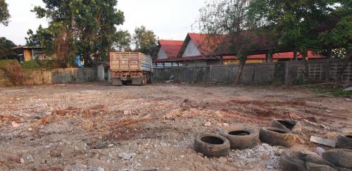 สำนักงานการปฏิรูปที่ดินจังหวัดฉะเชิงเทรา ดำเนินการรื้อถอนสิ่งปลูกสร้างออกจากที่ดินที่นำไปใช้ผิดวัตถุประสงค์