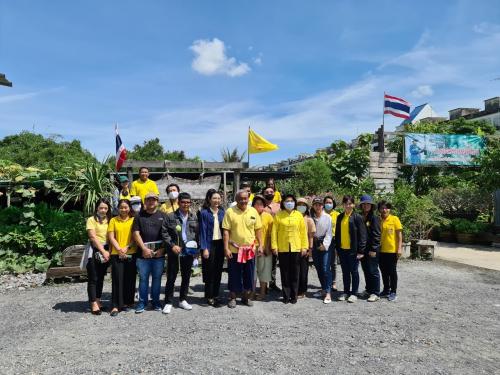 สำนักงานการปฏิรูปที่ดินจังหวัดฉะเชิงเทรา นางอาทิตยา ทองพรหม                     ผู้เชี่ยวชาญด้านการเพิ่มประสิทธิภาพการใช้ที่ดินในเขตปฏิรูปที่ดิน และคณะ ร่วมดำเนินกิจกรรมสื่อมวลชนสัญจร 