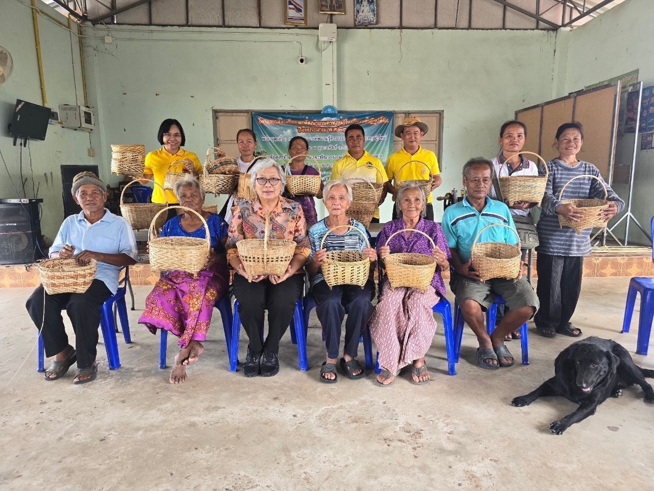ให้ทุนสนับสนุนกลุ่มเกษตรกรจักสานไม้ไผ่