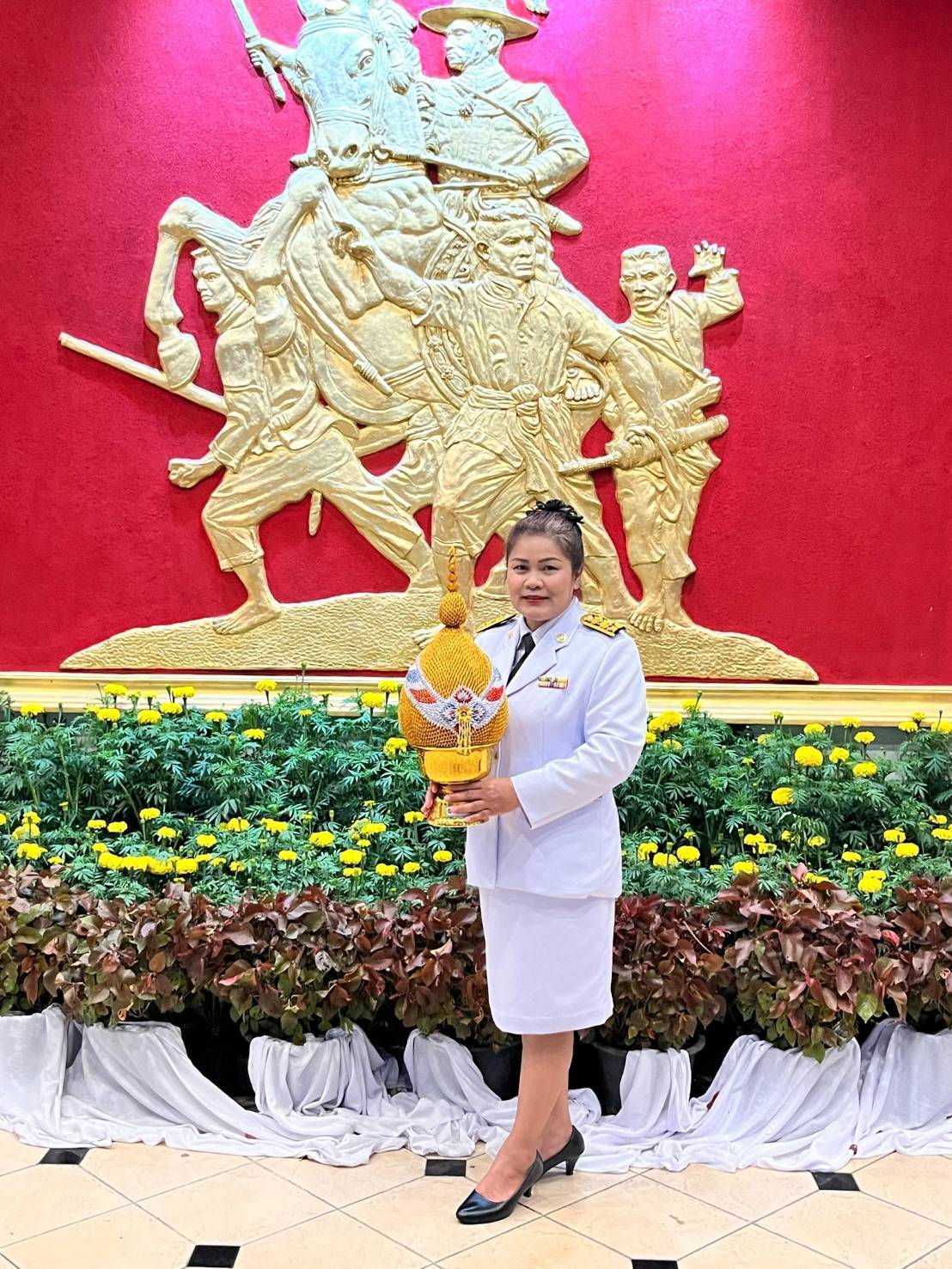 ส.ป.ก.จันทบุรี ข้าร่วมพิธีถวายราชสักการะวางพานพุ่ม และพิธีจุดเทียนถวายพระพรชัยมงคล เนื่องในโอกาสวันเฉลิมพระชนมพรรษา สมเด็จพระนางเจ้าสุทิดา พัชรสุธาพิมลลักษณ พระบรมราชินี 