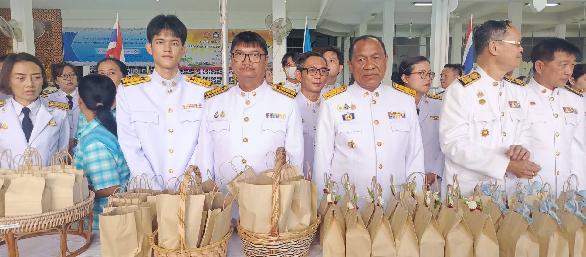 ส.ป.ก.จันทบุรี ร่วมงานพิธีเจริญพระพุทธมนต์ และทำบุญตักบาตรถวายพระราชกุศล เฉลิมพระเกียรติสมเด็จพระนางเจ้าสิริกิติ์ พระบรมราชินีนาถ พระบรมราชชนนีพันปีหลวง เนื่องในโอกาสวันเฉลิมพระชนมพรรษา 12 สิงหาคม 2568 