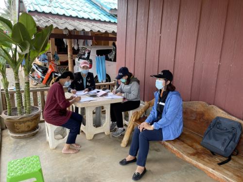 ติดตามหนี้เงินกู้ยืมกองทุนการปฏิรูปที่ดินเพื่อเกษตรกรรม ณ ตำบลสะตอน และ ตำบลทุ่งขนาน อำเภอสอยดาว จังหวัดจันทบุรี