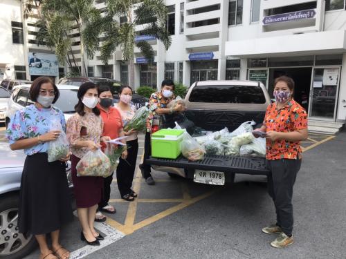 ส.ป.ก.ชลบุรี ช่วยเกษตรกรจำหน่ายสินค้าช่วง Covid-19 ครั้งที่ 4
