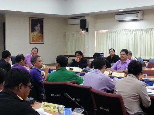 ประชุมคณะกรรมการปฏิรูปที่ดินจังหวัดชลบุรี  