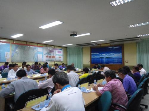 ส.ป.ก.ชุมพร จัดประชุม คปจ.ชุมพร ครั้งที่ 2/2558  