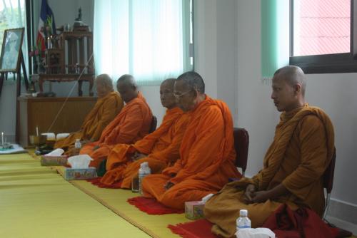 จัดพิธีทำบุญสำนักงาน เพื่อเป็นการสร้างความสิริมงคลในการปฏิบัติงาน  