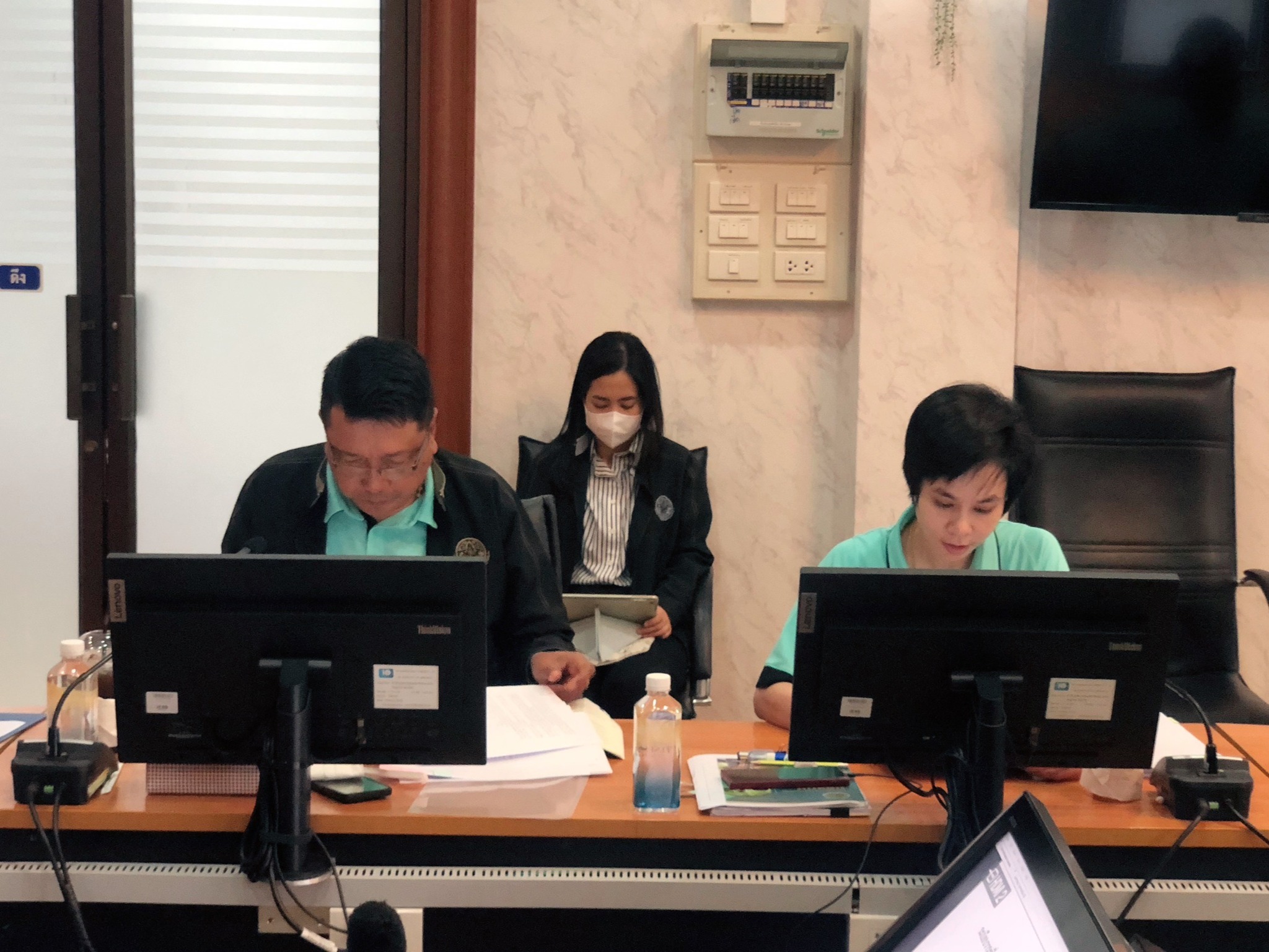 ประชุมคณะกรรมการกลั่นกรองการประเมินผลการปฏิบัติงาน ของพนักงานกองทุนการปฏิรูปที่ดินเพื่อเกษตรกรรม สังกัดสำนักบริหารกองทุน ครั้งที่ 1/2566