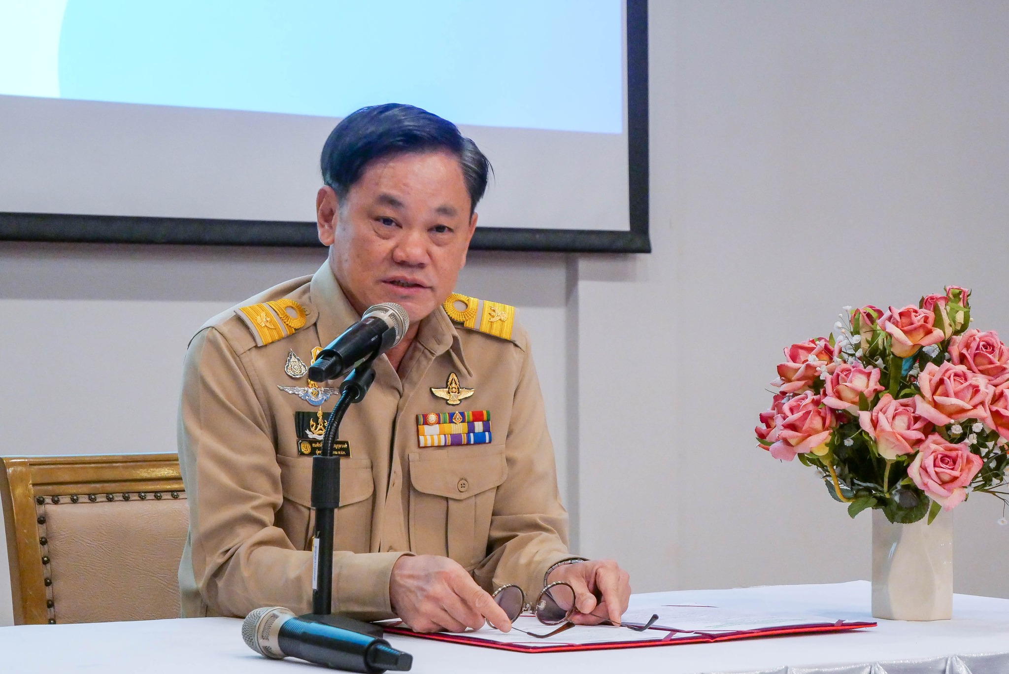 โครงการพัฒนาบุคลากรเพื่อเพิ่มประสิทธิภาพการดำเนินงานกองทุนการปฏิรูปที่ดินเพื่อเกษตรกรรมหลักสูตร ระเบียบและหลักเกณฑ์ที่เกี่ยวข้องกับงานกองทุนการปฏิรูปที่ดินเพื่อเกษตรกรรม