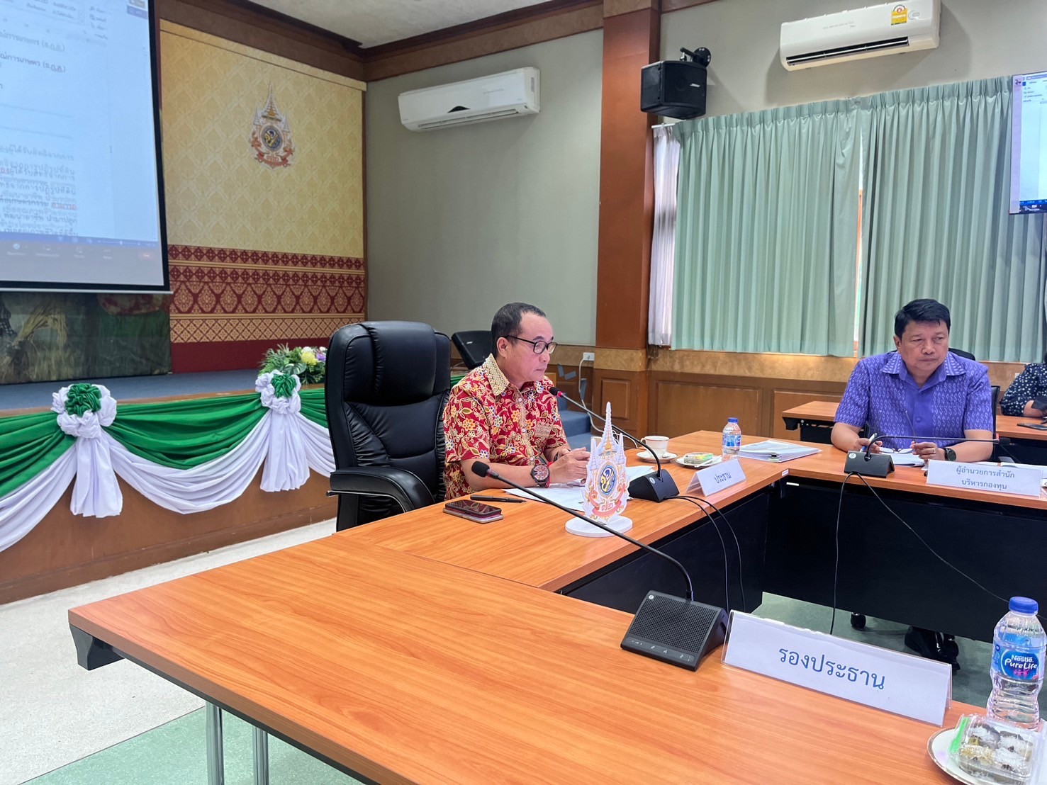 ประชุมคณะทำงานกำหนดแนวทางและการแก้ไขปัญหาร่วมกันในการดำเนินงาน กรณีเกษตรกรผู้ได้รับสิทธิหรือกรรมสิทธิ์ในที่ดินขอรับสินเชื่อจาก ธ.ก.ส. ครั้งที่ 1/2566 