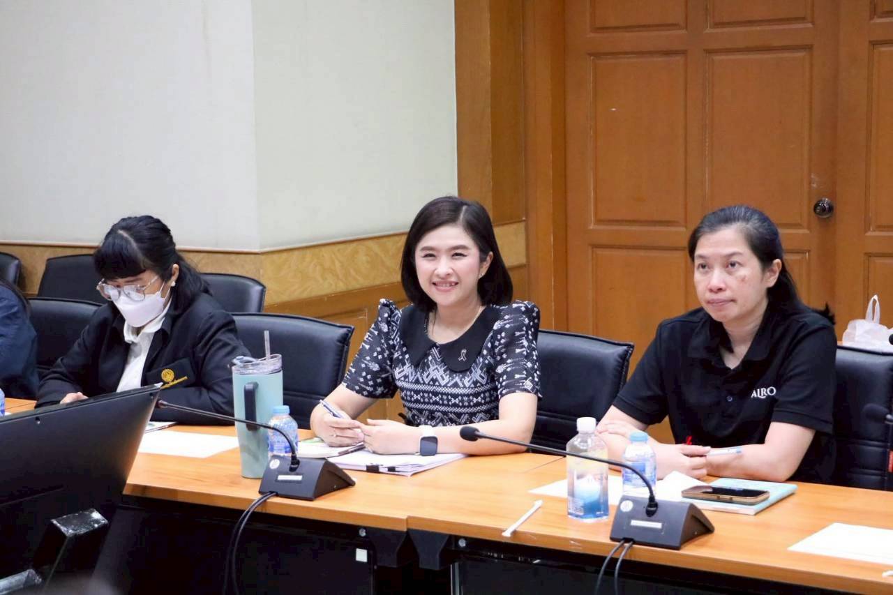 title - ประชุมคณะทำงานจัดทำรายงานผลการดำเนินงานกองทุนการปฏิรูปที่ดินเพื่อเกษตรกรรม ประจำปีงบประมาณ พ.ศ. 2568 