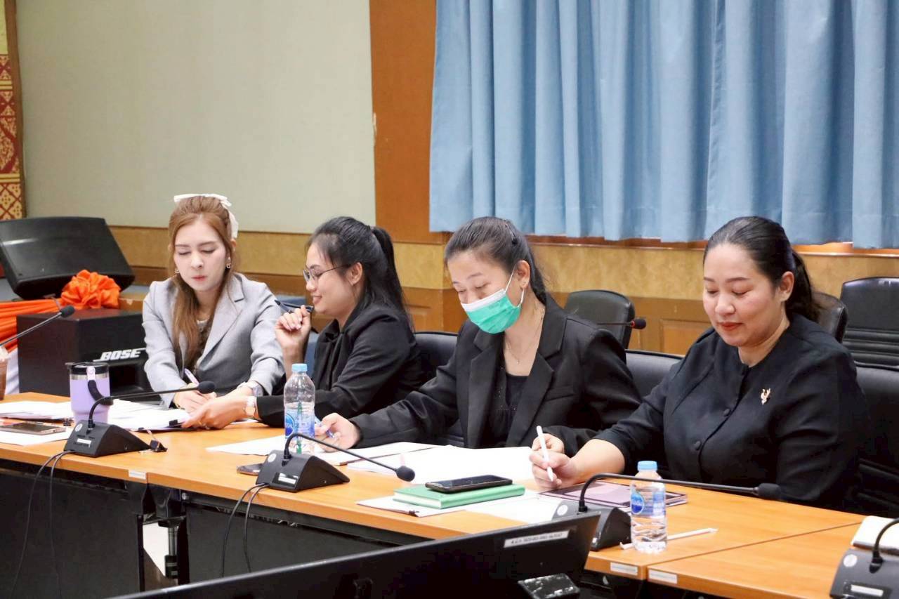 title - ประชุมคณะทำงานจัดทำรายงานผลการดำเนินงานกองทุนการปฏิรูปที่ดินเพื่อเกษตรกรรม ประจำปีงบประมาณ พ.ศ. 2568 