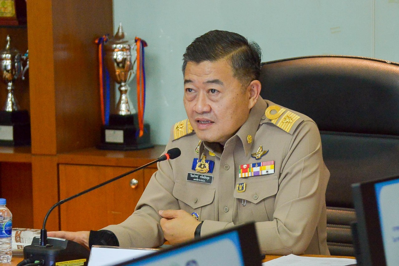 ประชุมคณะทำงานกำหนดแนวทางและการแก้ไขปัญหาร่วมกันในการดำเนินงาน กรณีเกษตรกรผู้ได้รับสิทธิหรือกรรมสิทธิ์ในที่ดินขอรับสินเชื่อจากธนาคารเพื่อการเกษตรและสหกรณ์การเกษตร (ธ.ก.ส.) ครั้งที่ 3/2567