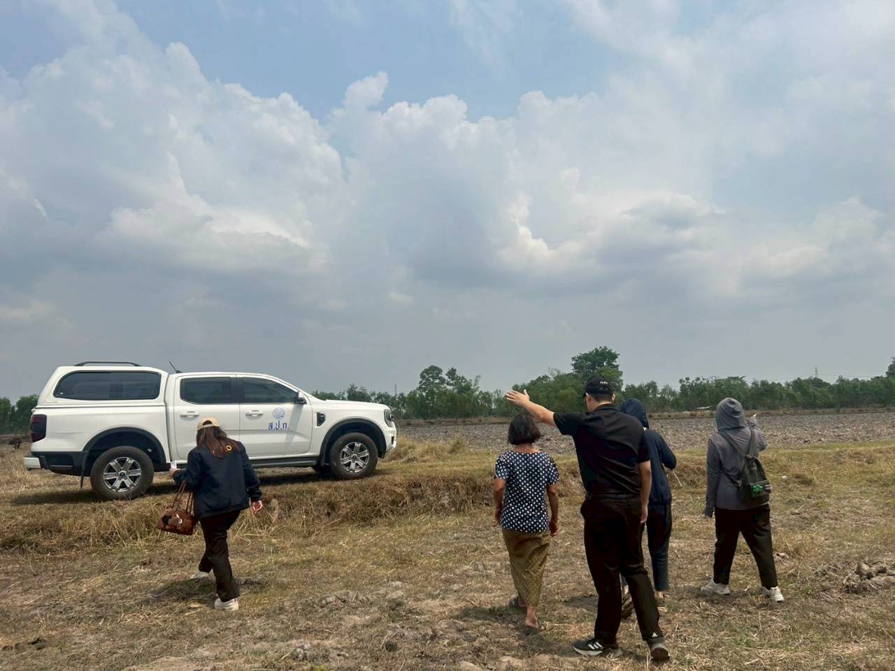 title - เจ้าหน้าที่กลุ่มที่ดินและผลประโยชน์ สำนักบริหารกองทุน เข้าสัมภาษณ์เชิงลึก (Focus group Discussion : FGD) ปฏิรูปที่ดินจังหวัด พร้อมด้วยเจ้าหน้าที่ ส.ป.ก.กาฬสินธุ์ และส.ป.ก.ศรีสะเกษ