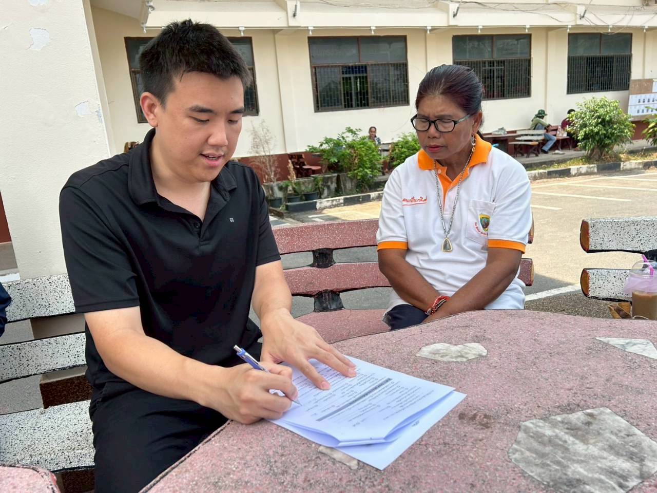 title - เจ้าหน้าที่กลุ่มที่ดินและผลประโยชน์ สำนักบริหารกองทุน เข้าสัมภาษณ์เชิงลึก (Focus group Discussion : FGD) ปฏิรูปที่ดินจังหวัด พร้อมด้วยเจ้าหน้าที่ ส.ป.ก.กาฬสินธุ์ และส.ป.ก.ศรีสะเกษ