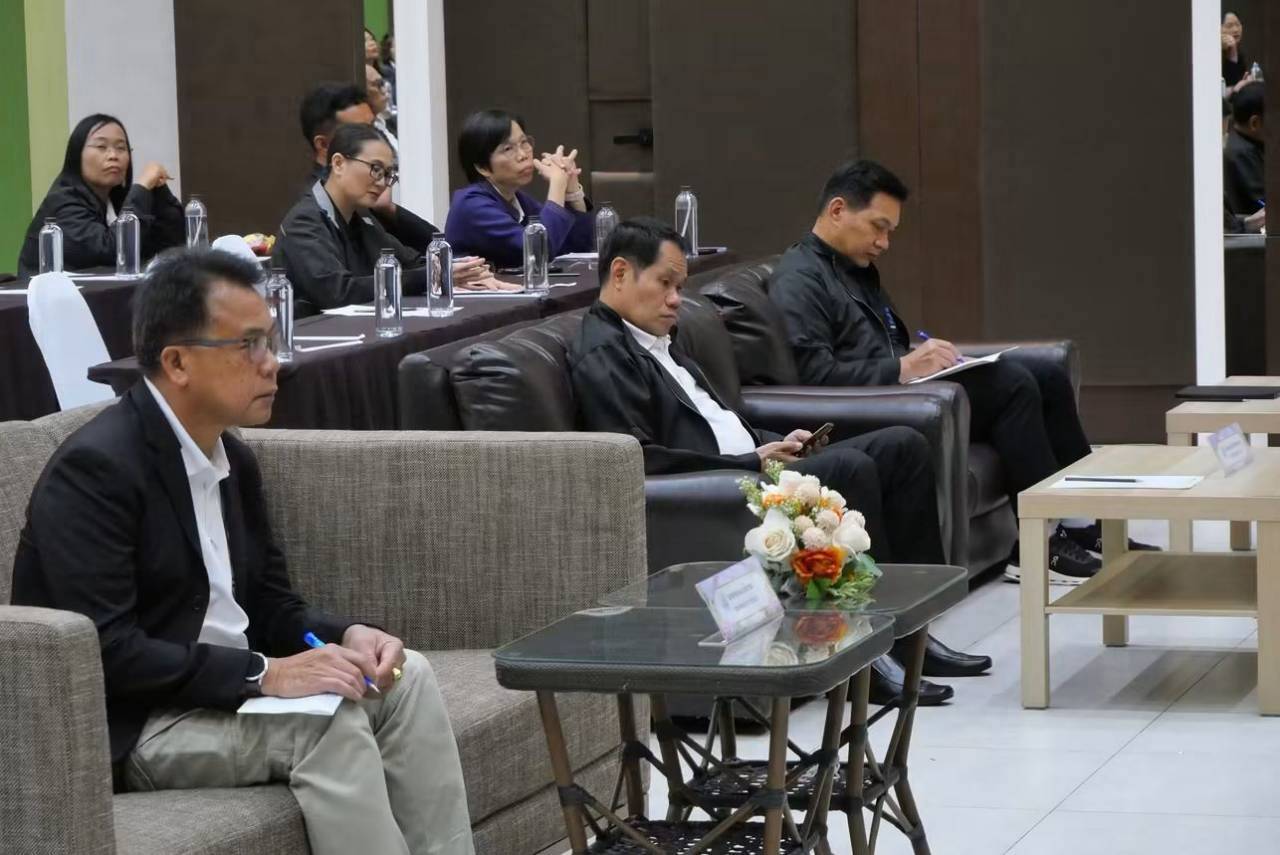 title - สบท. ร่วมโครงการสัมมนาเชิงปฏิบัติการ เรื่อง “การยกระดับประสิทธิภาพการดำเนินงานจัดที่ดินและกองทุนการปฏิรูปที่ดินเพื่อเกษตรกรรม เพื่อเตรียมความพร้อมการดำเนินงานและการประเมินผลทุนหมุนเวียนปีงบประมาณ พ.ศ. 2570”
