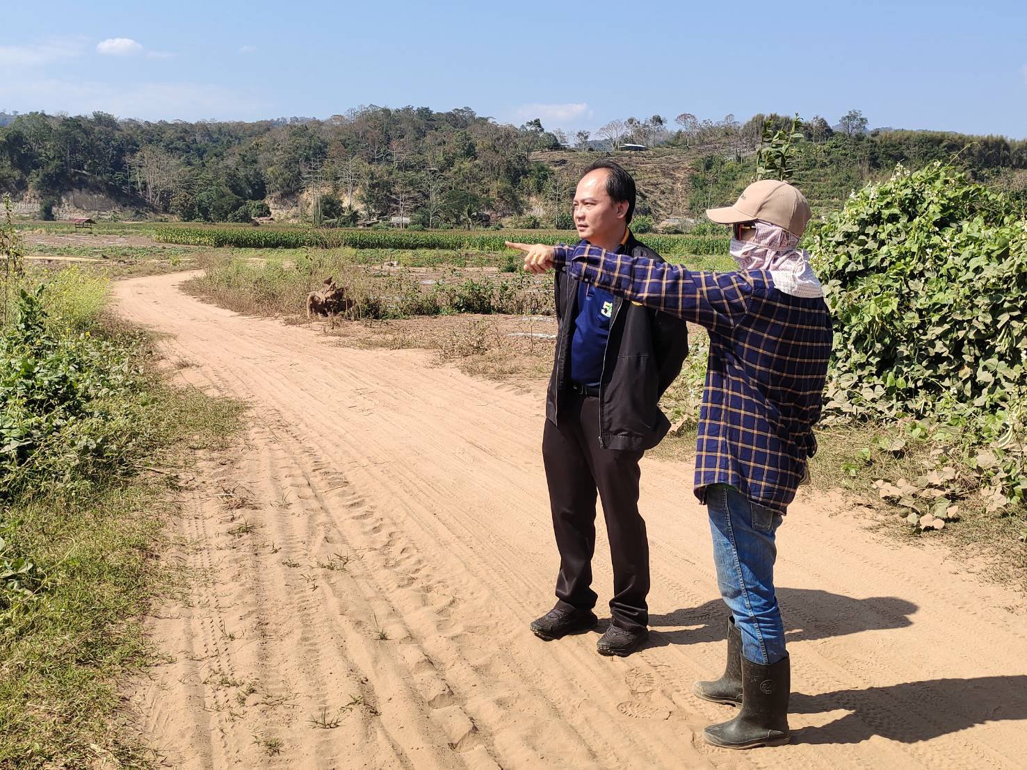 title - การ Coaching เพื่อเพิ่มประสิทธิภาพในการปฏิบัติงานกองทุนการปฏิรูปที่ดินเพื่อเกษตรกรรม และการติดตามผลการดำเนินงานด้านสินเชื่อและโครงการที่ขอใช้เงินกองทุนการปฏิรูปที่ดินเพื่อเกษตรกรรม ประจำปีงบประมาณ พ.ศ. 2569 ระหว่างวันที่ 26 - 30 มกราคม 2569 ณ สำนักงานการปฏิรูปที่ดินจังหวัดกำแพงเพชร (ส.ป.ก.กำแพงเพชร) และสำนักงานการปฏิรูปที่ดินจังหวัดน่าน (ส.ป.ก.น่าน)