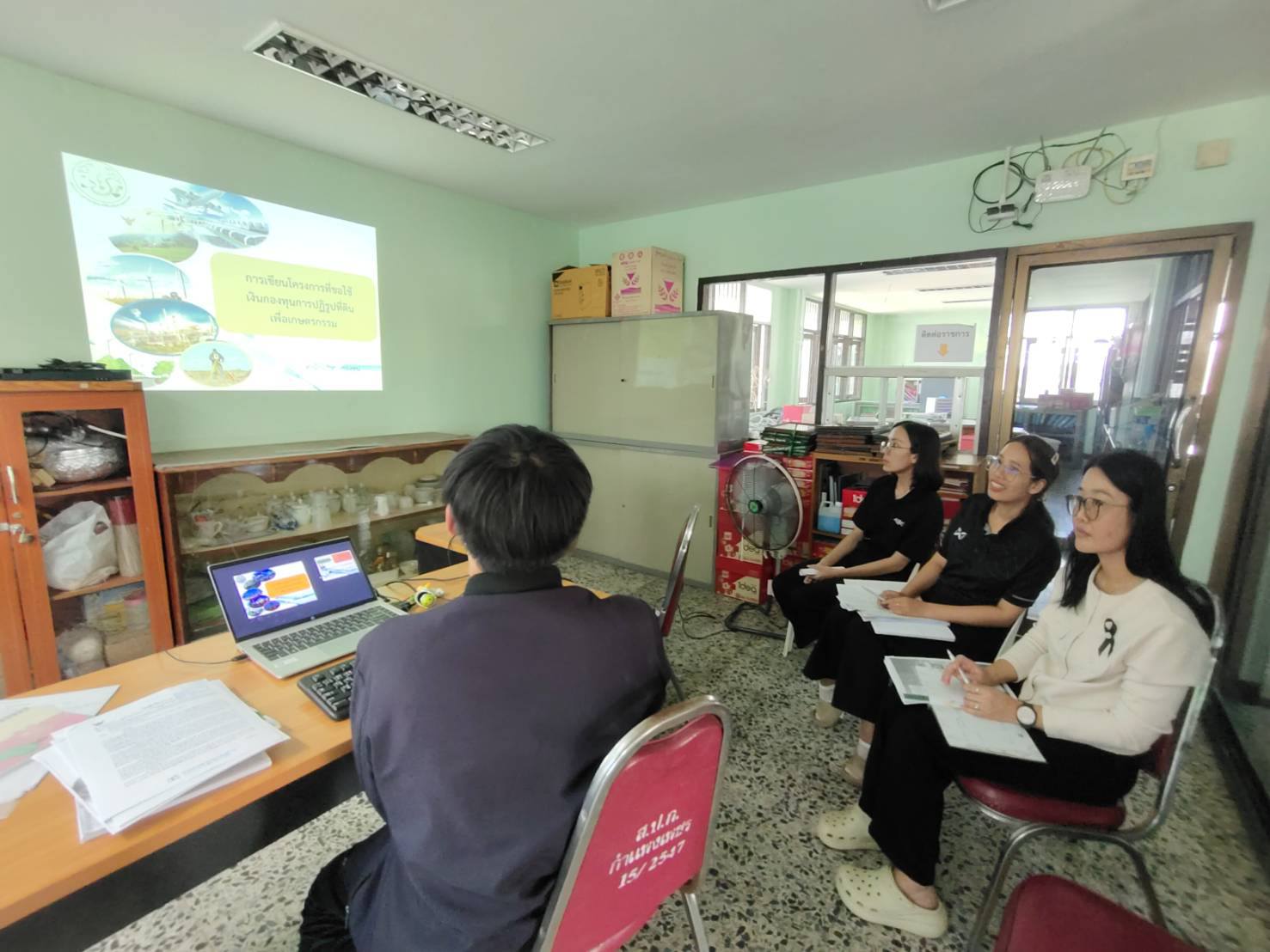 title - การ Coaching เพื่อเพิ่มประสิทธิภาพในการปฏิบัติงานกองทุนการปฏิรูปที่ดินเพื่อเกษตรกรรม และการติดตามผลการดำเนินงานด้านสินเชื่อและโครงการที่ขอใช้เงินกองทุนการปฏิรูปที่ดินเพื่อเกษตรกรรม ประจำปีงบประมาณ พ.ศ. 2569 ระหว่างวันที่ 26 - 30 มกราคม 2569 ณ สำนักงานการปฏิรูปที่ดินจังหวัดกำแพงเพชร (ส.ป.ก.กำแพงเพชร) และสำนักงานการปฏิรูปที่ดินจังหวัดน่าน (ส.ป.ก.น่าน)