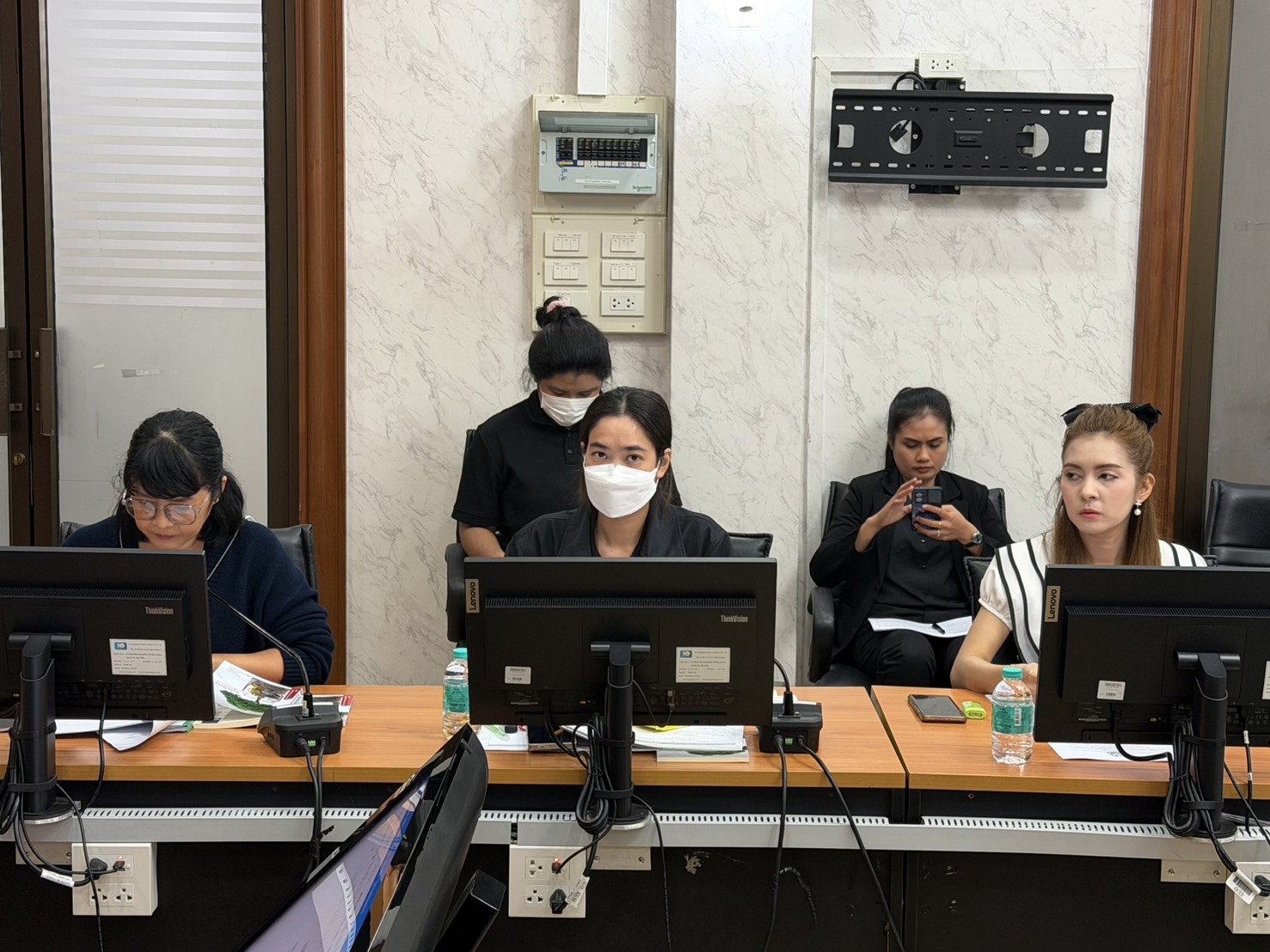 title - ประชุมคณะทำงานจัดทำ ทบทวน ปรับปรุงระเบียบ ประกาศ ข้อบังคับ และแนวทางปฏิบัติงาน ของกองทุนการปฏิรูปที่ดินเพื่อเกษตรกรรม ครั้งที่ 1/2569 