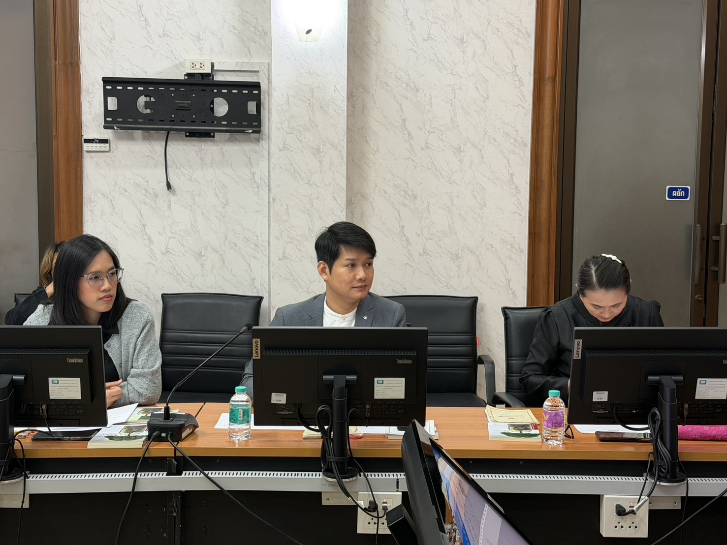 title - ประชุมคณะทำงานจัดทำ ทบทวน ปรับปรุงระเบียบ ประกาศ ข้อบังคับ และแนวทางปฏิบัติงาน ของกองทุนการปฏิรูปที่ดินเพื่อเกษตรกรรม ครั้งที่ 1/2569 