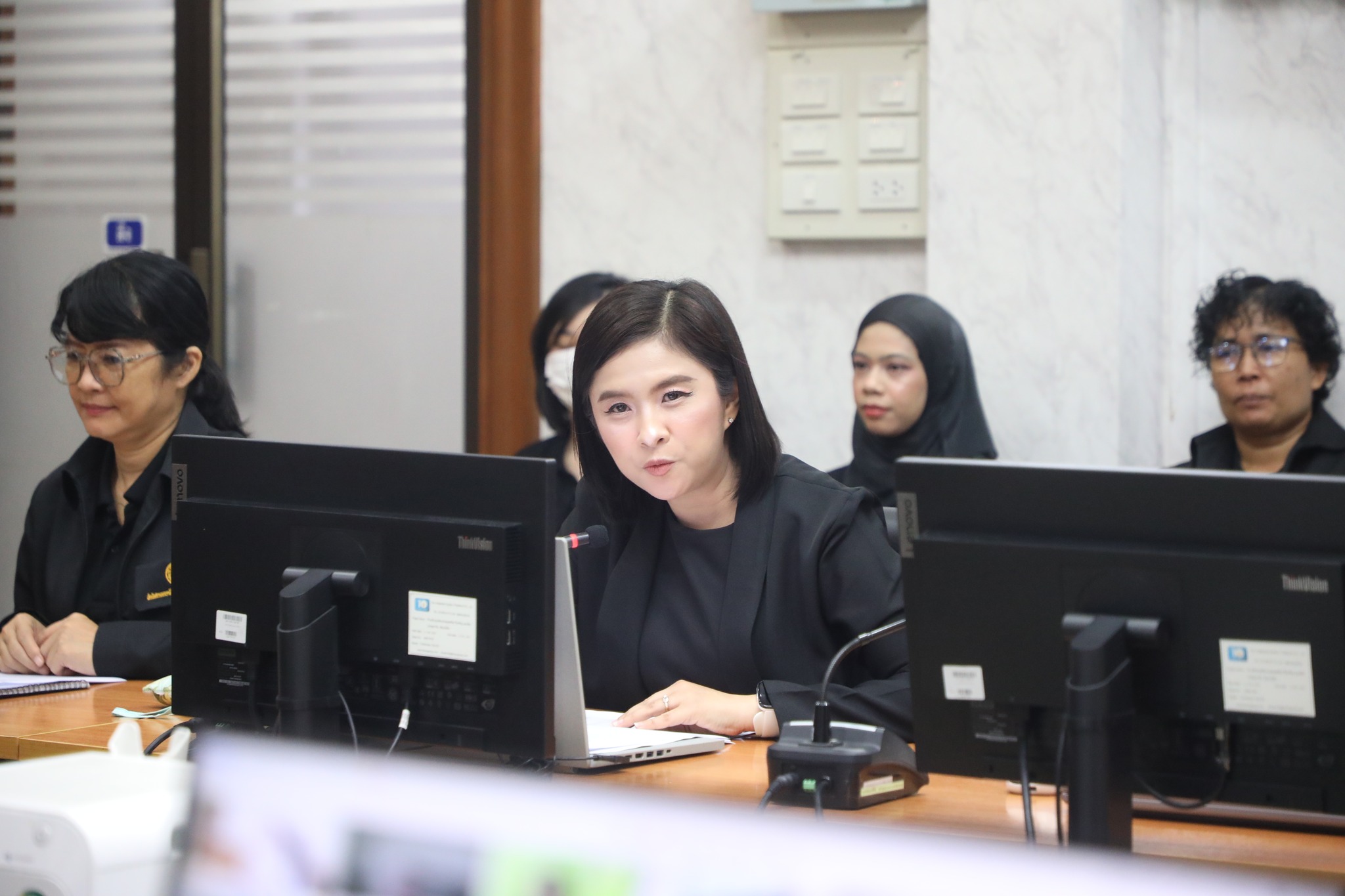 title - โครงการพัฒนาบุคลากรเพื่อเพิ่มประสิทธิภาพการดำเนินงานกองทุนการปฏิรูปที่ดินเพื่อเกษตรกรรมหลักสูตร “การฝึกอบรมเชิงปฏิบัติการ เรื่อง ทบทวนการใช้งานระบบโปรแกรม กองทุนการปฏิรูปที่ดินเพื่อเกษตรกรรมอย่างมีประสิทธิภาพ” ด้วยการจัดฝึกอบรมทางไกลผ่านระบบออนไลน์ (Online) โดย GDCC : E-meeting 