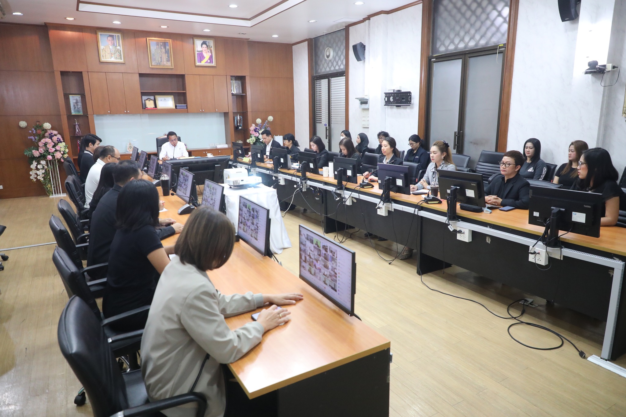 title - โครงการพัฒนาบุคลากรเพื่อเพิ่มประสิทธิภาพการดำเนินงานกองทุนการปฏิรูปที่ดินเพื่อเกษตรกรรมหลักสูตร “การฝึกอบรมเชิงปฏิบัติการ เรื่อง ทบทวนการใช้งานระบบโปรแกรม กองทุนการปฏิรูปที่ดินเพื่อเกษตรกรรมอย่างมีประสิทธิภาพ” ด้วยการจัดฝึกอบรมทางไกลผ่านระบบออนไลน์ (Online) โดย GDCC : E-meeting 